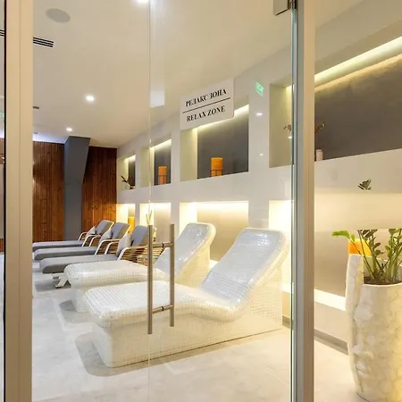 Daire Pirin Sense Family - - Free Parking *
